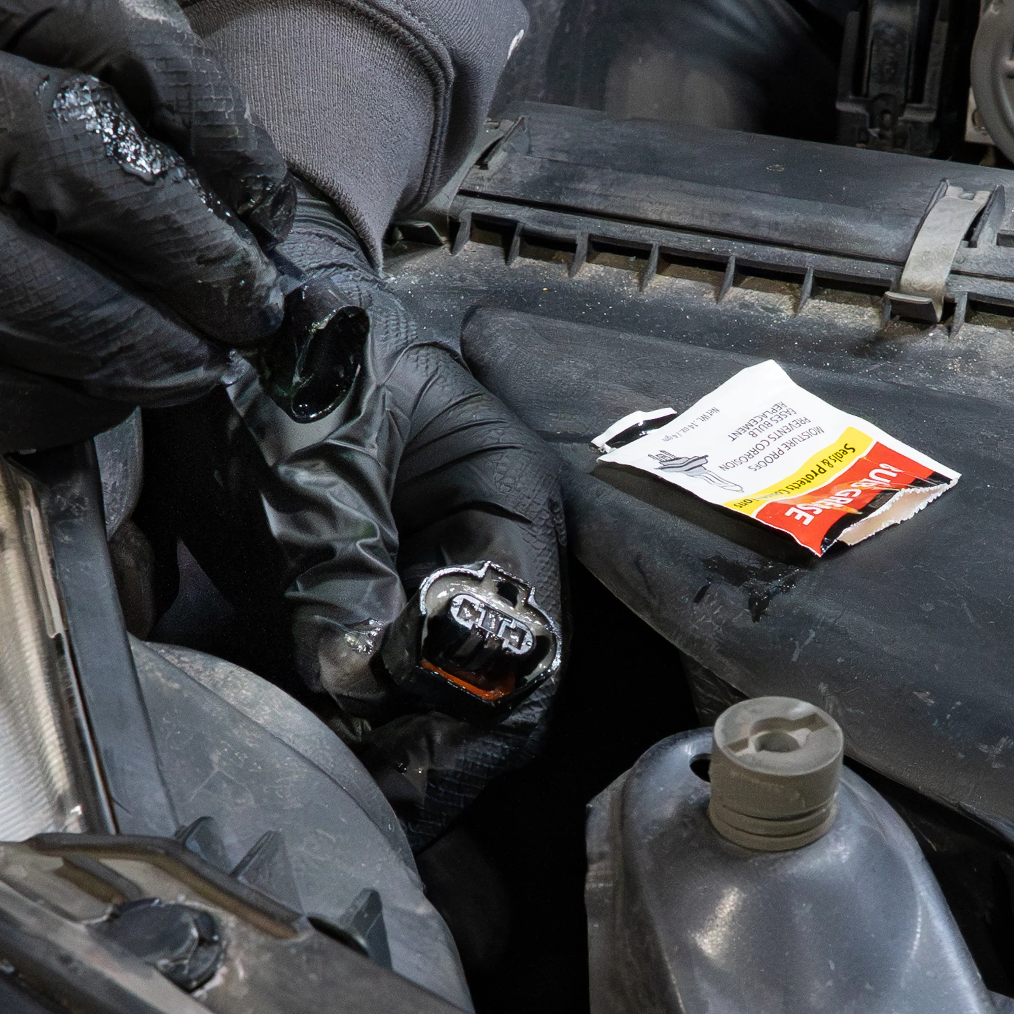 Dielectric Bulb Grease - Image 5