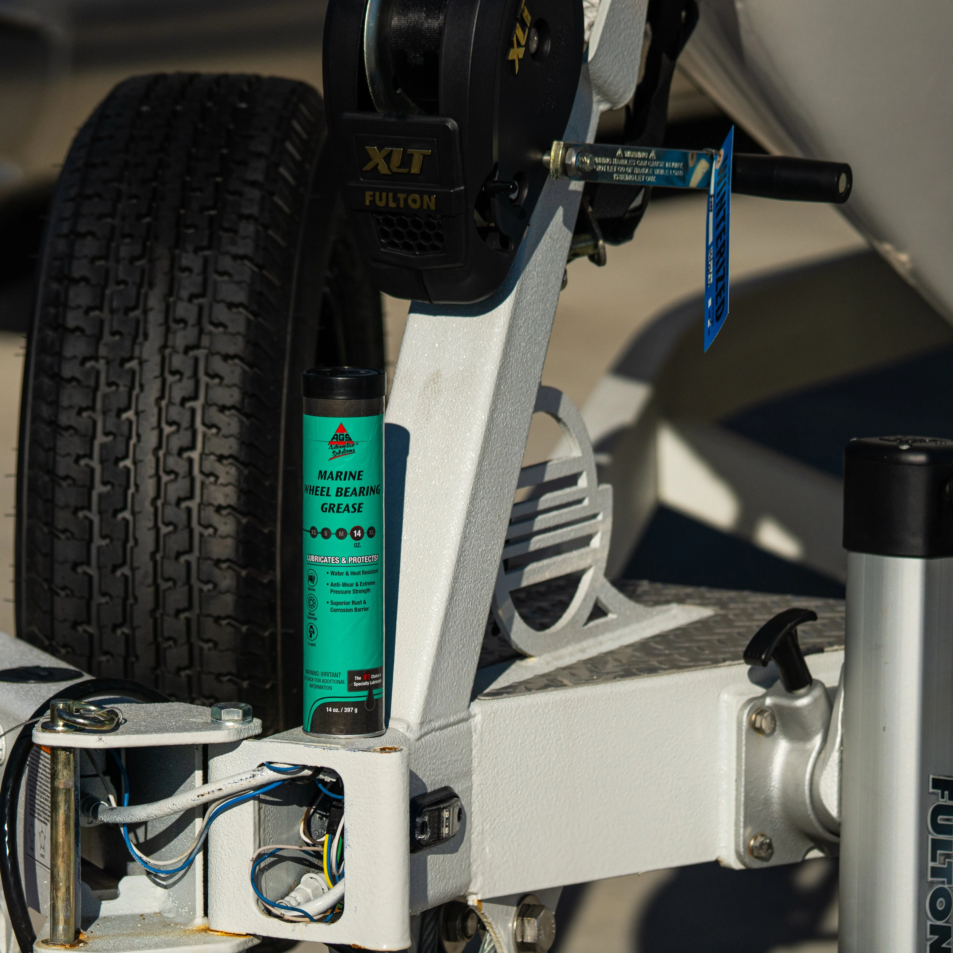Marine Wheel Bearing Grease, Cartridge - Image 4