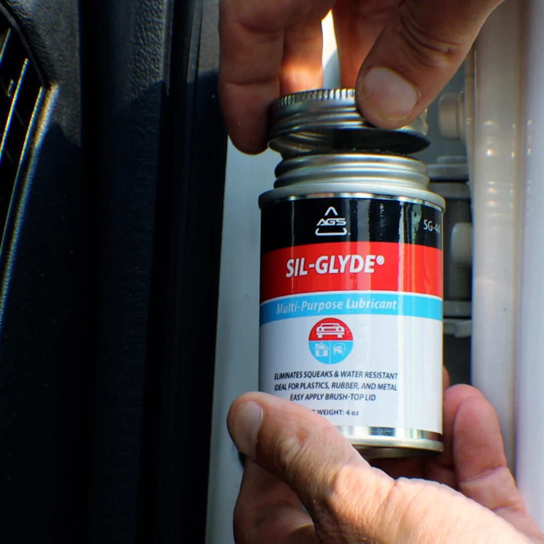 Sil-Glyde General Purpose Lubricant - Brush Top - Image 8